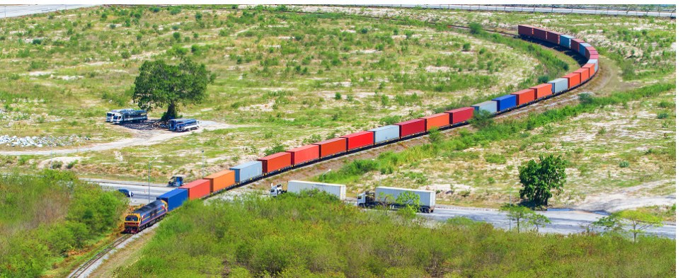 International intermodal movees, increases in shipments of export cargo and import cargo, spurred growth in the U.S.